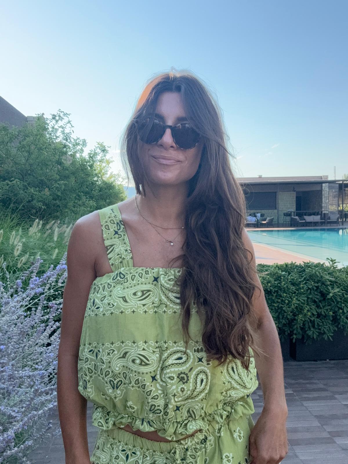 Top Paisley Green